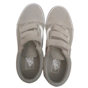 New Van's size 7.5 mens/women's 9
